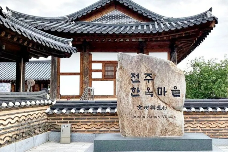 Séoul/Busan : village Hanok de Jeonju avec expérience HanbokDepuis Séoul - Visite de groupe, rendez-vous à Myeongdong