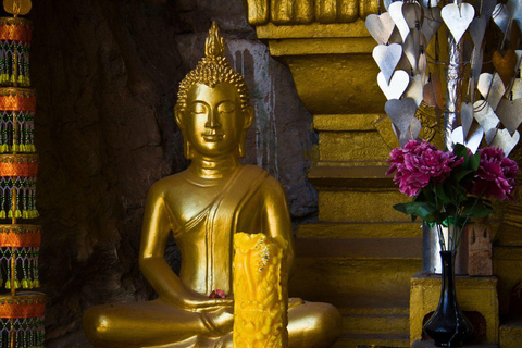 Luang Prabang: Full-Day City with Night Market Private Tour