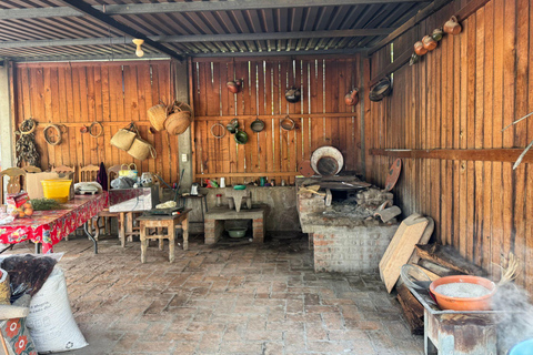 Cocina Ancestral, Arte Textil en Teotitlán y Árbol del TuleSólo Clase de Cocina en Español Directamente en Teotitlán (Sin coche)