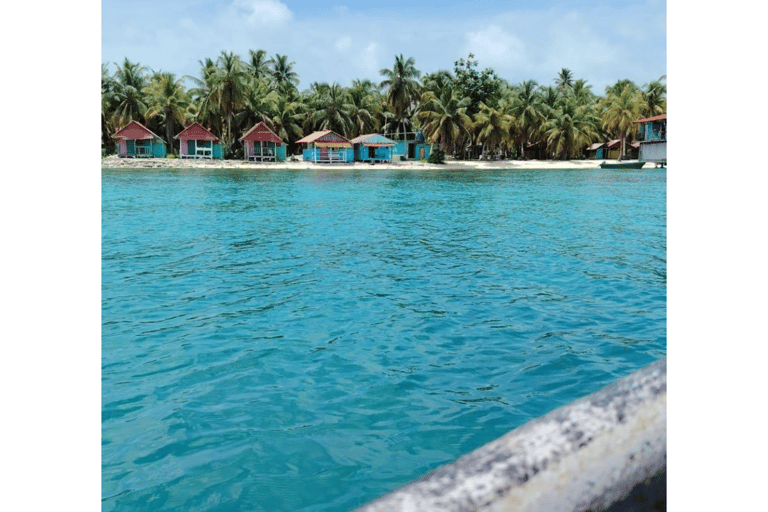 From Panama: San Blas Island Hopping with Snorkeling, Lunch Included