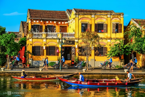 Da Hoi An/ Da Nang: Visita della città di Hoi An e liberazione delle lanterneTour di gruppo