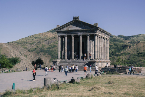 Vanuit Yerevan: Garni Tempel, Geghard Klooster,Stenen Symfonie