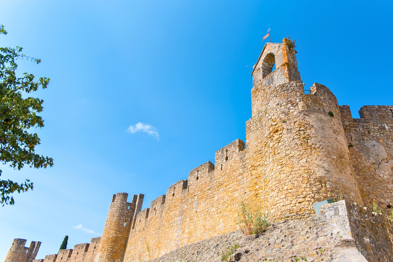 从里斯本出发：圣殿骑士路线 - 阿尔穆罗尔、托马尔和基督修道院独家私人之旅