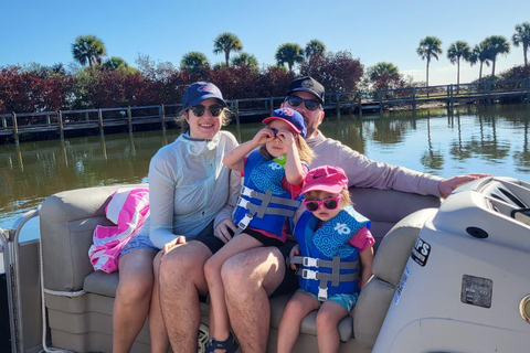 Cocoa Beach: Dolphin & Manatee Small Group Eco Boat Tour