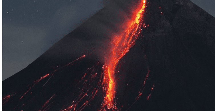 岩肌3 溶跡Hiyodori カルデラ　魔窟　波浪　月影　稲妻Hiyodor 4 97.jpg