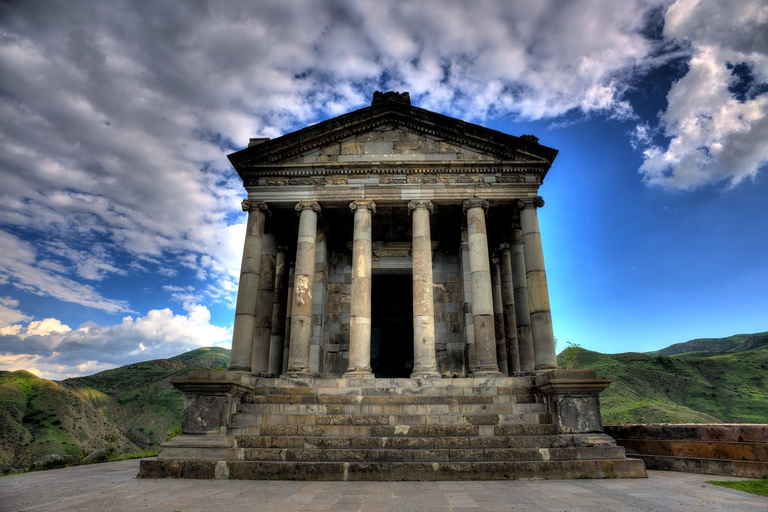 Yerevan: Garni Tempel, Geghard Klooster, &amp; Sevanmeer Tour