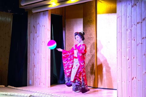Tokyo : L'expérience Sumo avec le poulet hot pot et une photoSièges VIP à l'avant