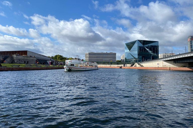 Berlin: 3.5-Hour Sightseeing Cruise on the Spree River