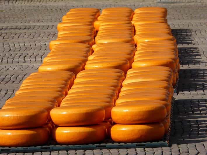 Alkmaar: Friday Cheese Market and Hoorn Private Tour