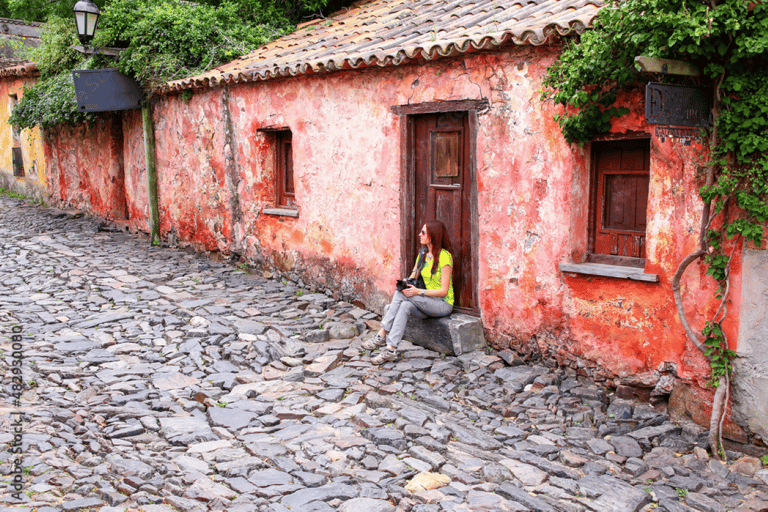 From Agra: Private Taj Mahal & Agra Village Guided Day Tour Tour With Processional Guide Only.