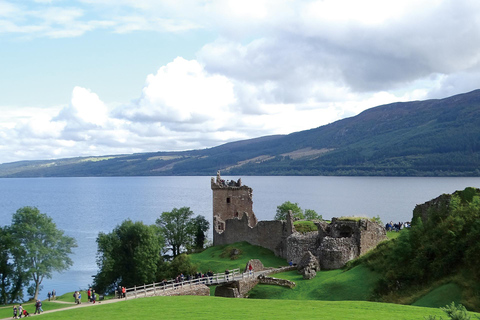 London/Manchester/Edinburgh: 7-Day Circular Tour of the UK Joining from Manchester