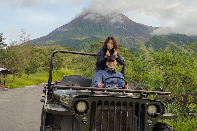 Lo más destacado de Yogyakarta: tour por el volcán Merapi y los templosPuntos destacados de Yogyakarta: tour por el volcán Merapi y los templos