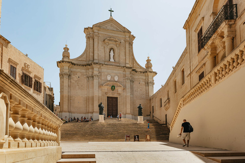 Malte : Gozo et îles Comino, Lagon bleu et SeacavesÎles Comino et Gozo - Bateau uniquement