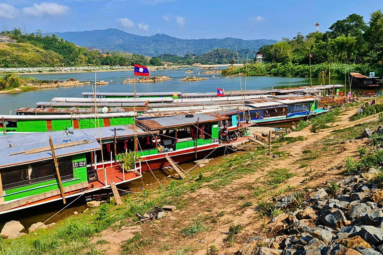 Depuis Luang Prabang : Bateau lent vers Huay Xai 2 jours, 1 nuit