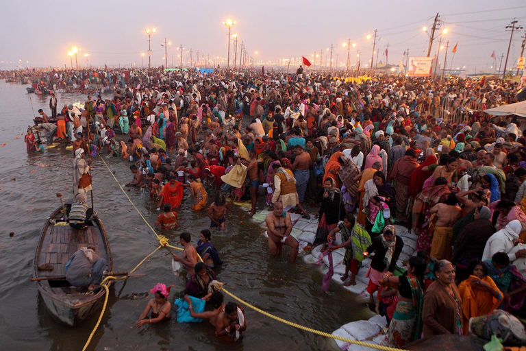 From Varanasi: 4 Days Varanasi - Prayagraj Kumbh Mela Tour Transport Only