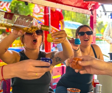Xochimilco: Tequila tasting (unlimited) and cultural party on a boat
