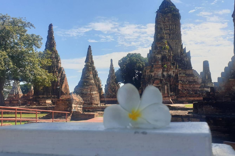 Bang Pa-In Palace, Ayutthaya Temples & Local Boat Cruise