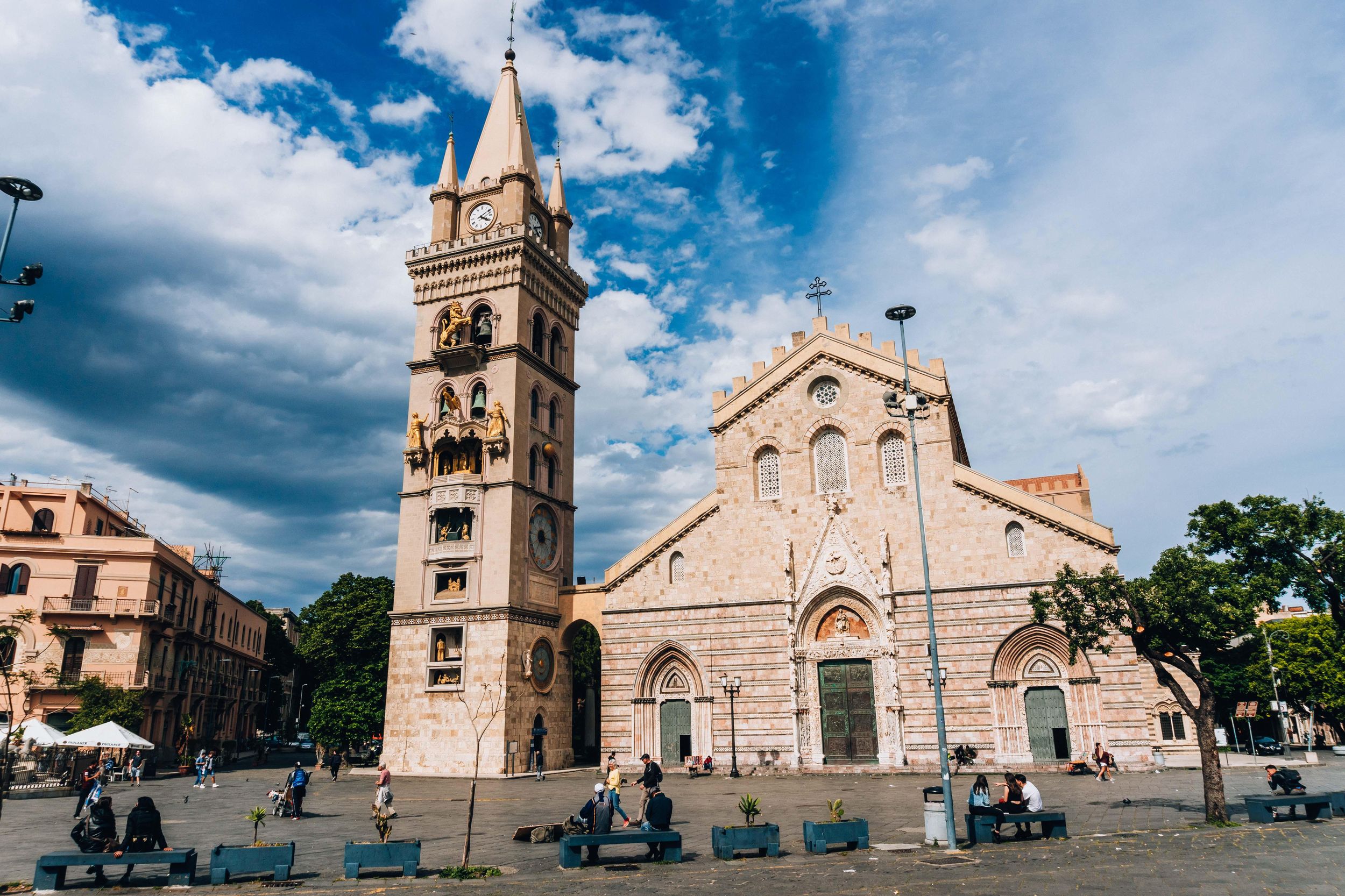 Messina: Städtetour, Weingutbesuch und Weinprobe