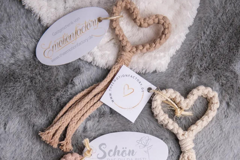 Leipzig: Macrame Workshop to Create Boho Heart Decorations