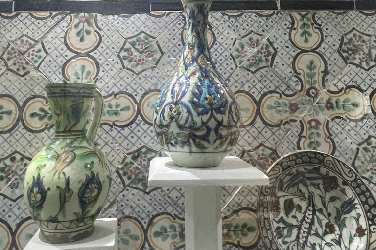 Tunis: Medina & Bardo Museum Private Tour with Tickets