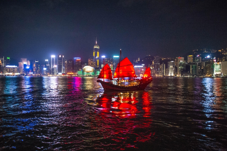 Hongkong: Victoria Harbour Antique Boat TourWycieczka łodzią o zachodzie słońca/wczesnym wieczorem