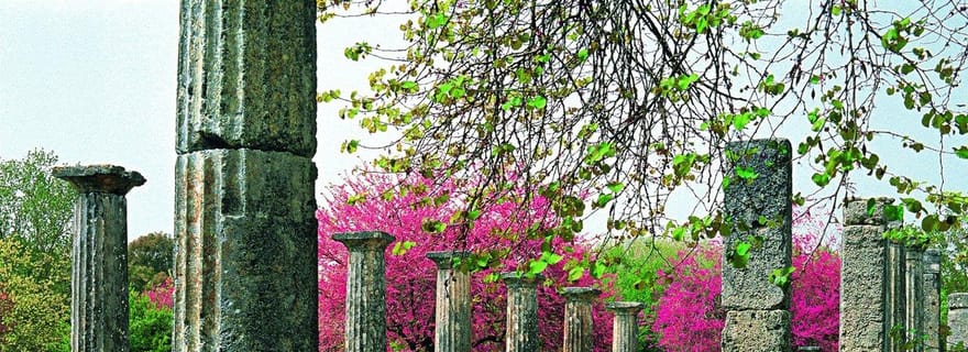 Découvrez l'ancienne Olympie et le charme balnéaire de Kalo Nero.