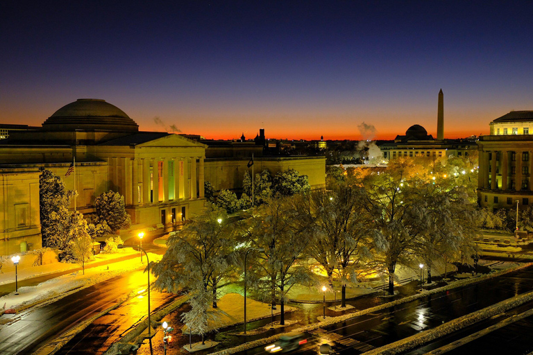 Washington DC: Night Tour of the City's Iconic Landmarks