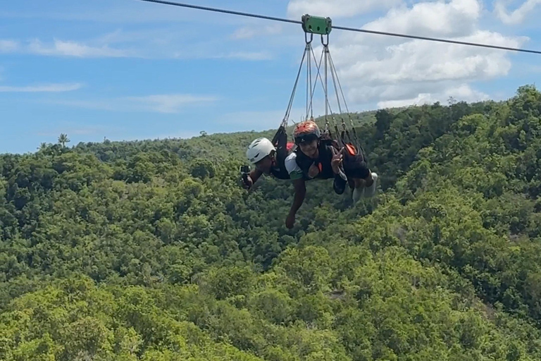 Cebu: Kawasan Falls Canyoneering & Zipline Experience