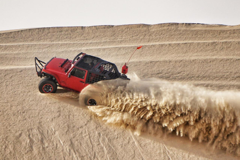 Riyadh: Desert Dune Bashing and Sandboarding Tour