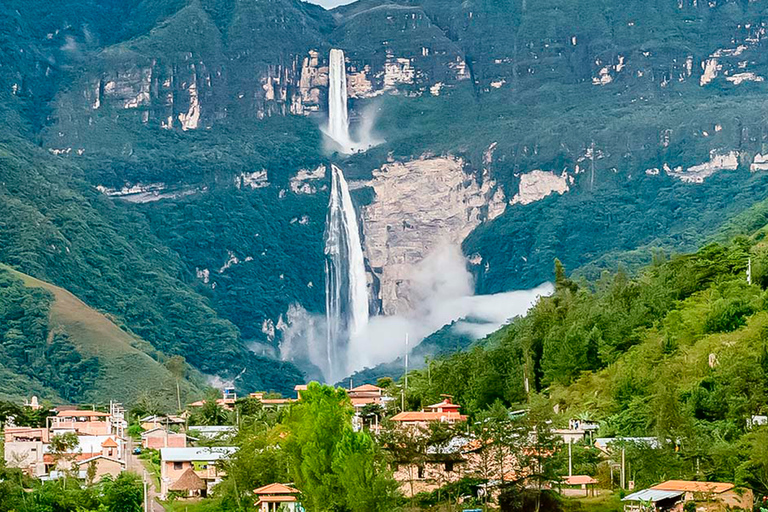 Chachapoyas: Explore Karajía and Utcubamba lookout point