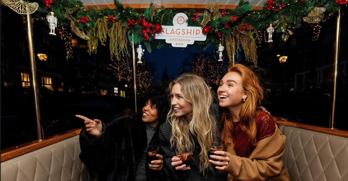 Afbeelding 3 van Amsterdam: verwarmde rondvaart tijdens het Light Festival, glühwein en hapjes