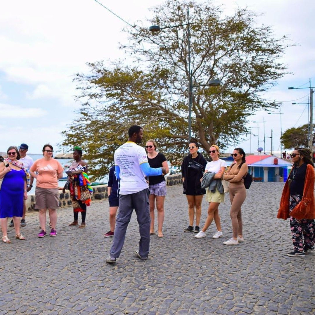 Colagem de mídia