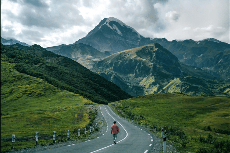 Tbilisi: Premium Kazbegi–Ananuri–Mtskheta Private Tour