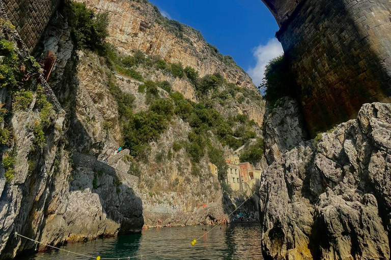 Sorrento: Amalfi Coast Boat Tour with Lunch & Swim