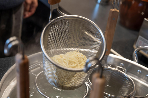 Kyoto: Pittura di ciotole di ramen e lezione di cucina Michelin