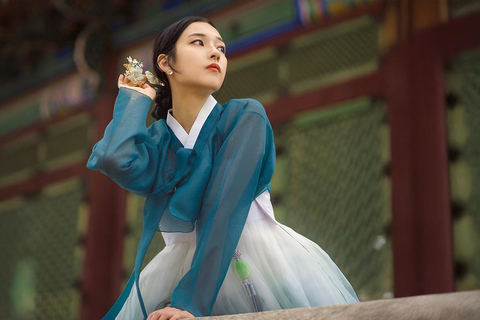 Seoul: Modern Hanbok Dress Photoshoot Gyeongbokgung Palace