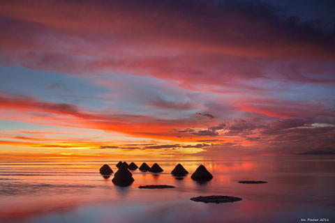 Uyuni Salt Flats Basic: Sunset, stargazing, mirror effect Uyuni Salt Flats: Sunset, Stargazing, Mirror Effect