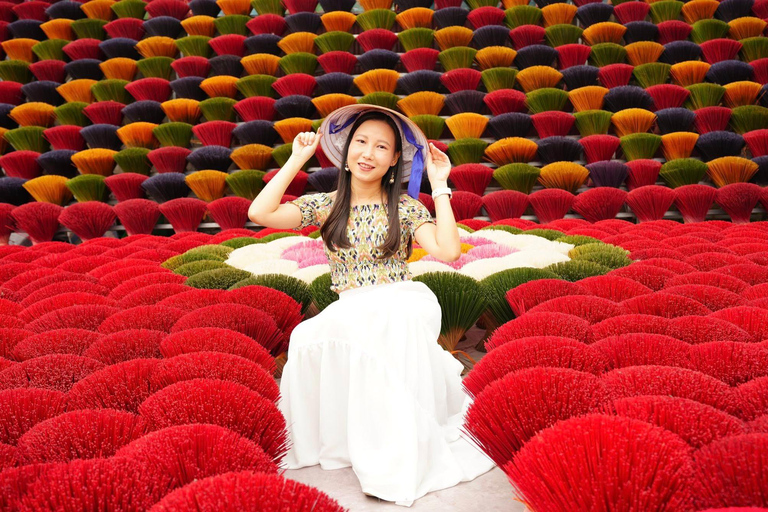 Hanoi: Incense Village & Conical Hat or Knife-Making Village Hanoi Incense Village, Conical Hat , NO LUNCH - SMALL GROUP