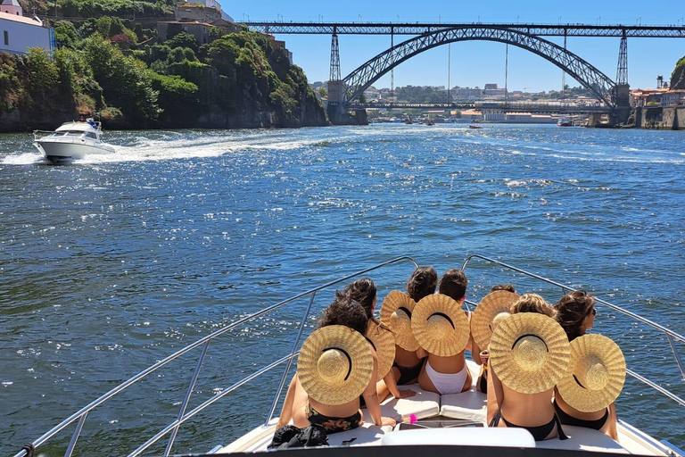 Porto: Luxury Yacht Tour of the 6 Bridges and Douro Estuary Sunset Tour