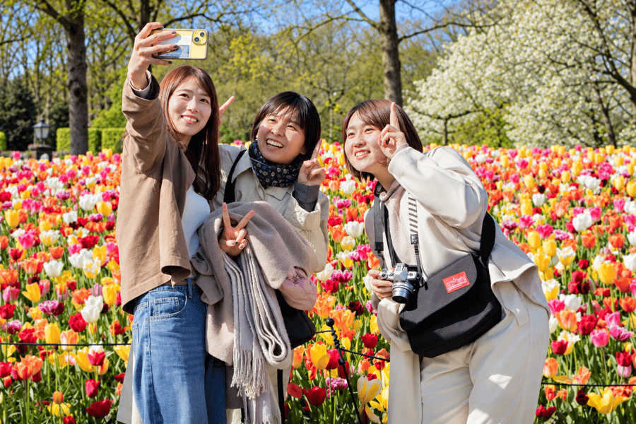 Amsterdam: Tagestour Giethoorn, Tulpenboot & Keukenhof. Foto: GetYourGuide