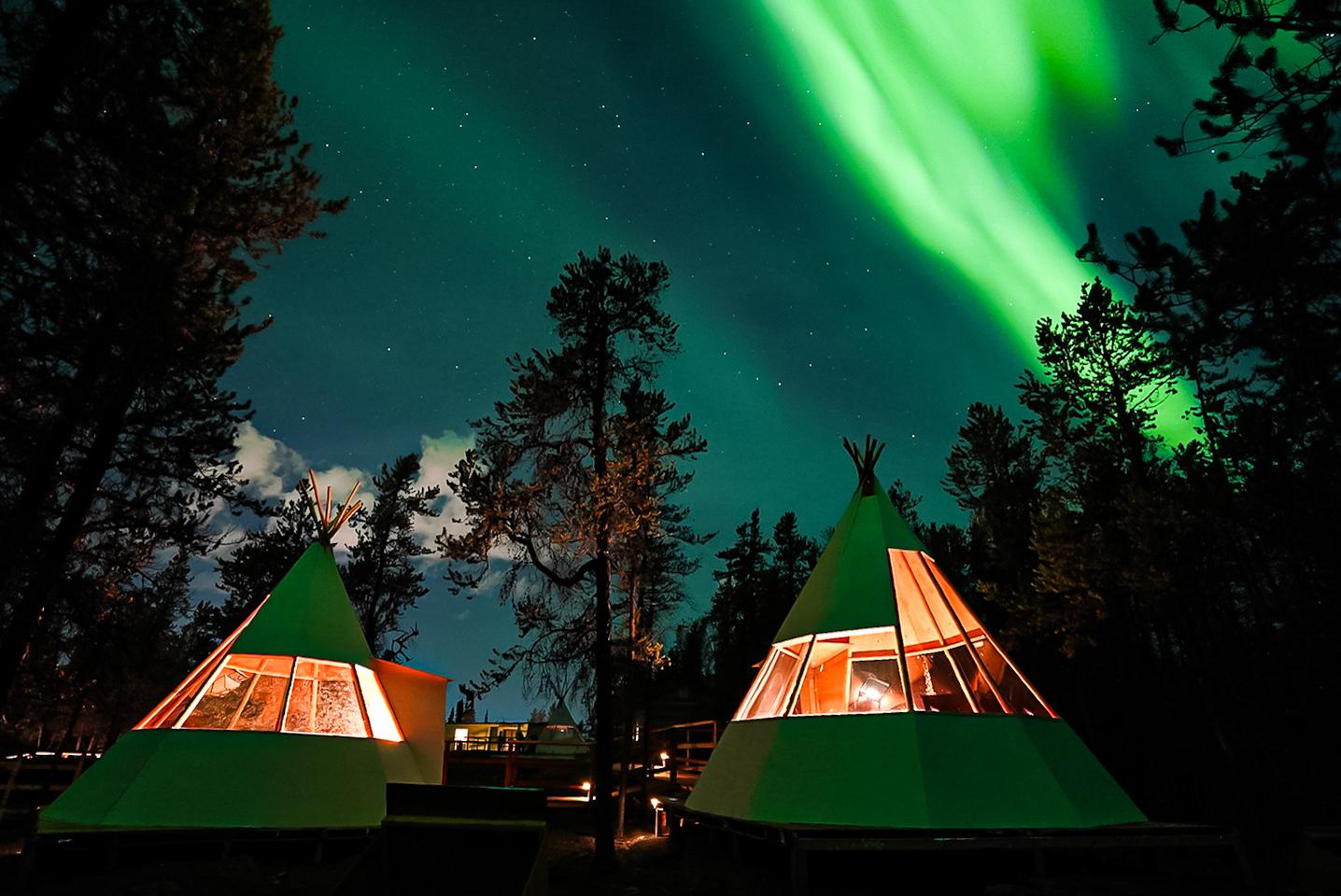Yellowknife: 2 Nächte Polarlichtjagd und -beobachtung in der Hütte