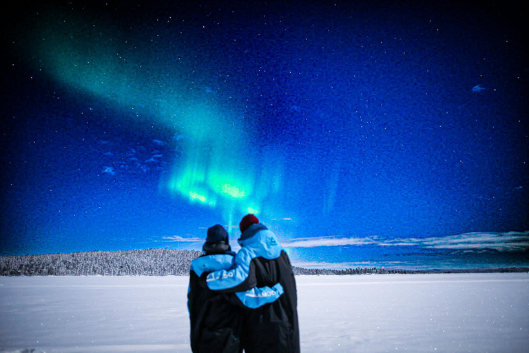 Saariselkä,Kakslauttanen: Aurora Hunting & Photography Tour. Private Aurora Hunting & Photography Tour By Minivan