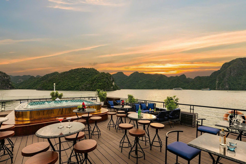 Hanoi: Ha Long bay 5 star cruise 2 day trip Meet at meeting point - Ha Long port