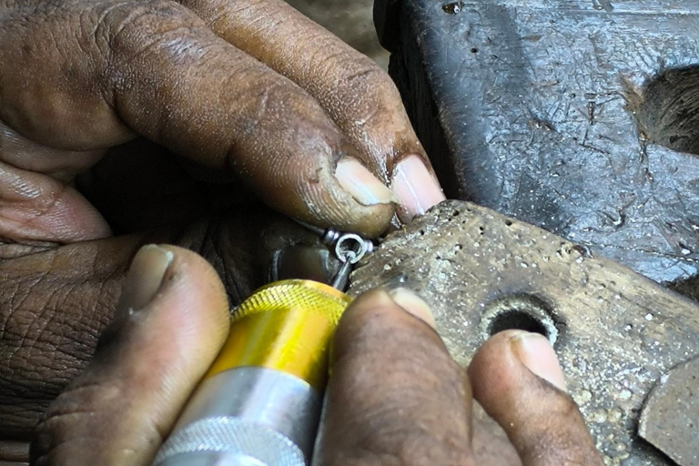 Galle: Jewelry-Making Workshop with Master Goldsmith -Snacks