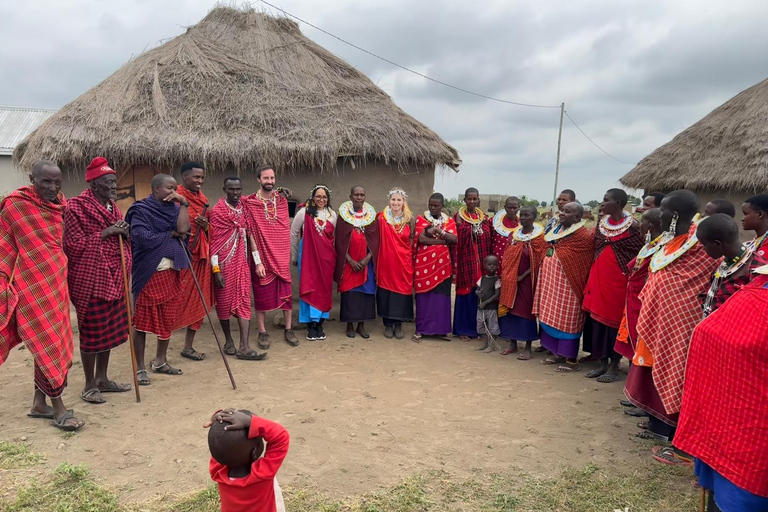 Arusha: Noche en una aldea masái.