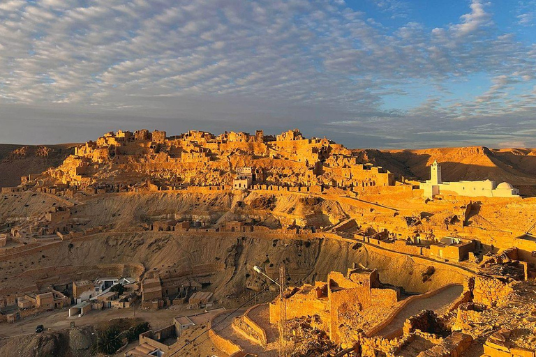 Zuid-Tunesië: Omarm de sereniteit van de woestijn 4 dagenVanuit Tunis: 4-daagse woestijntocht