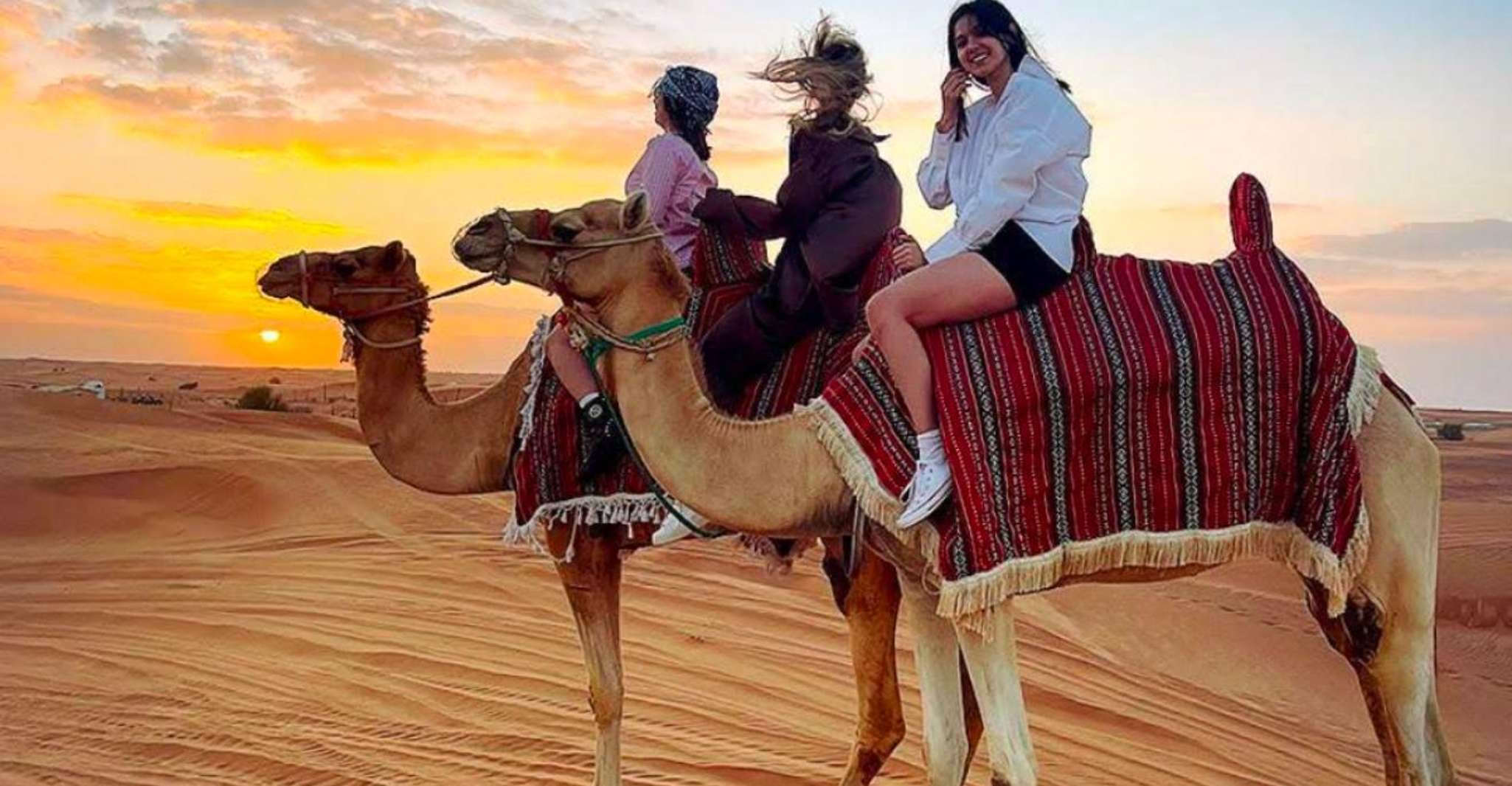 Doha: Inland Sea Desert Safari with Sunset & Sunrise Views photo 18