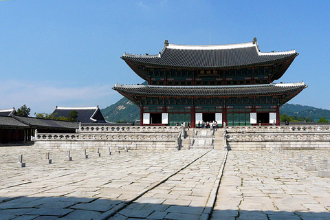 Seoul: Palace, Hanok Village & Jingwansa Temple Tour