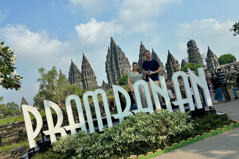 Yogyakarta : Visite privée de borobudur et prambanan