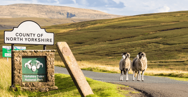 Yorkshire Dales National Park Driving Tour with an APP